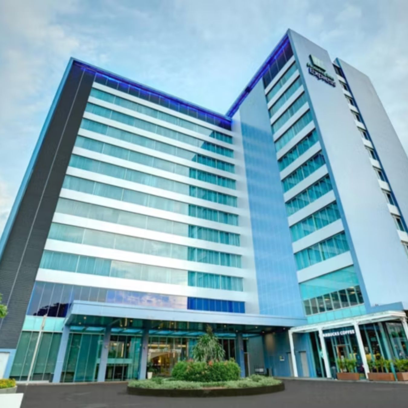 Holiday Inn Express Jakarta International Expo